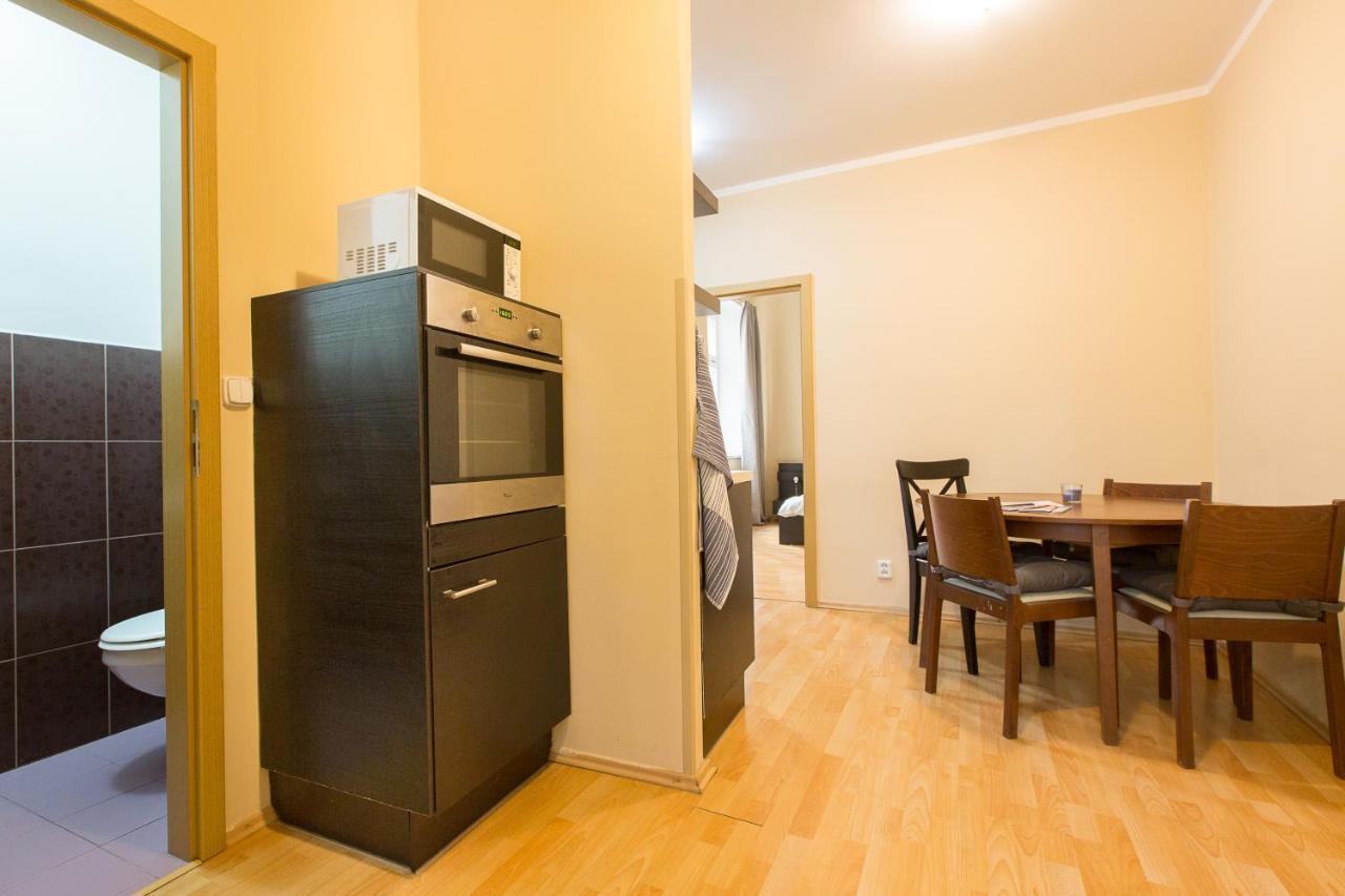 Premier Apartments Near The Museum Prag Exterior foto