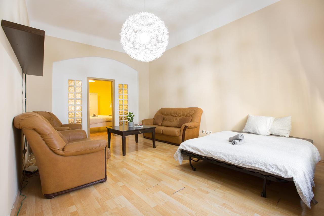 Premier Apartments Near The Museum Prag Exterior foto
